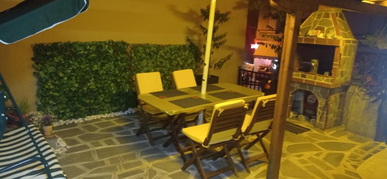 Kiki Apartment Kavala Exterior foto